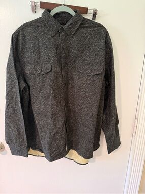 Men's Black Speckled Long-Sleeve Button Shirt